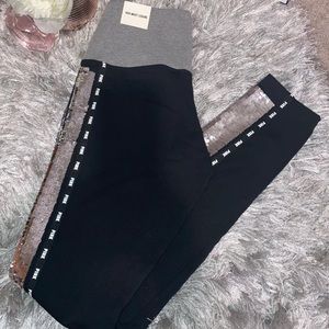 Sequence Victoria’s secret PINK Yoga pants